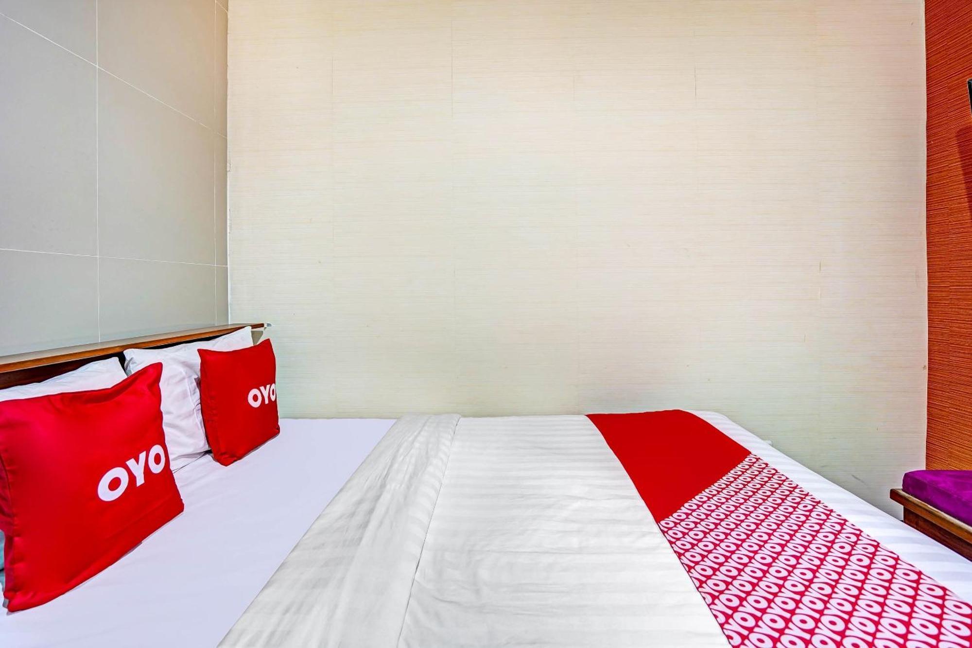 סוראבאיה Oyo 90889 Dkb Residence מראה חיצוני תמונה