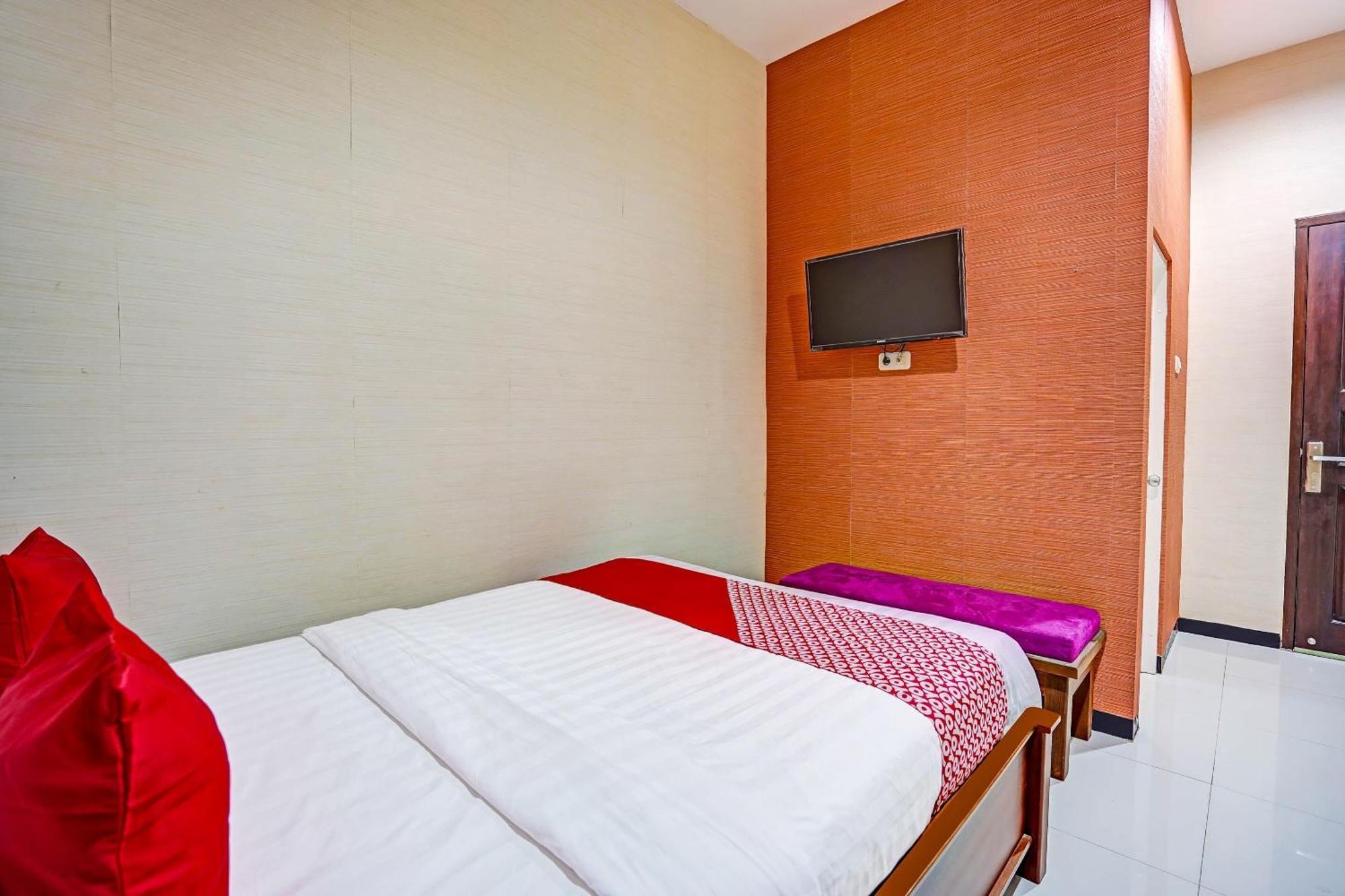 סוראבאיה Oyo 90889 Dkb Residence מראה חיצוני תמונה